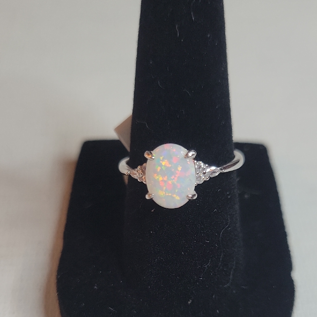 White Fire Opal Set In A Sterling Silver Band Size 7 By Bomb Party Nwt 100$